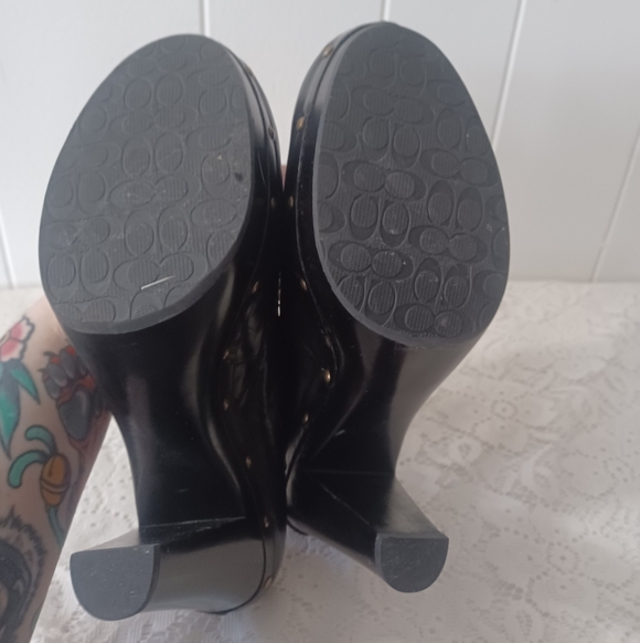 Coach Heels - Picture 8 of 11